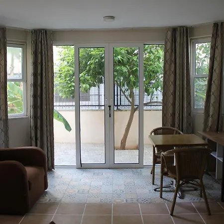 Appart hôtel Selenya 3*