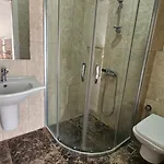 Selenya 公寓式酒店 马尔马里斯