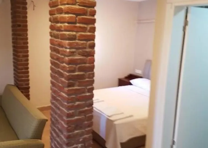 Selenya Aparthotel